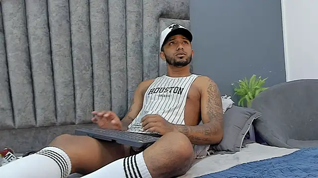 Robin_Rief live XXX chat