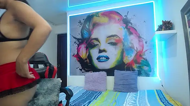 nicol_ross19 লাইভ XXX চ্যাট