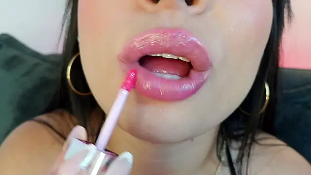 mia_roux1のライブXXXチャット