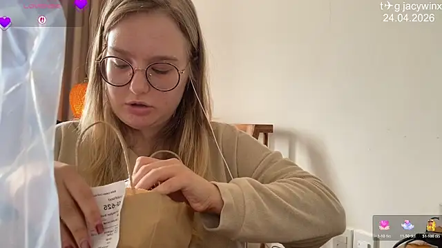 JacyWinslat Obrolan Langsung XXX