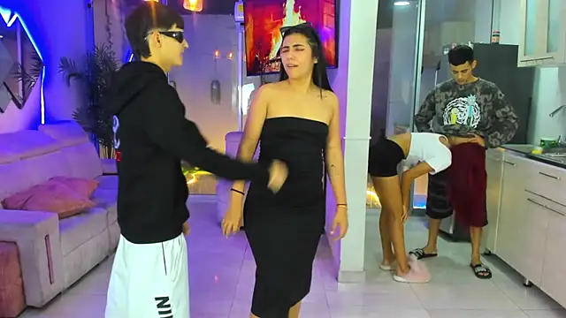 stangirls_'s Live XXX Chat