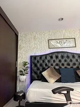 Lander_Cruz 即時 XXX 聊天