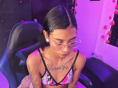 XXX chat uživo modela KarlaSlutSkinny__