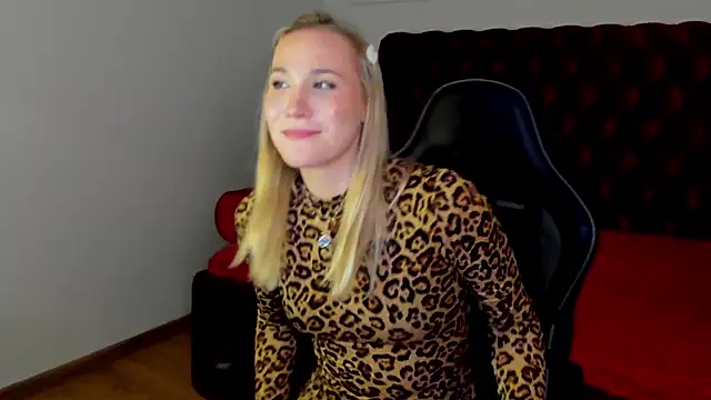 แชท XXX สดของ ElaraVoltage