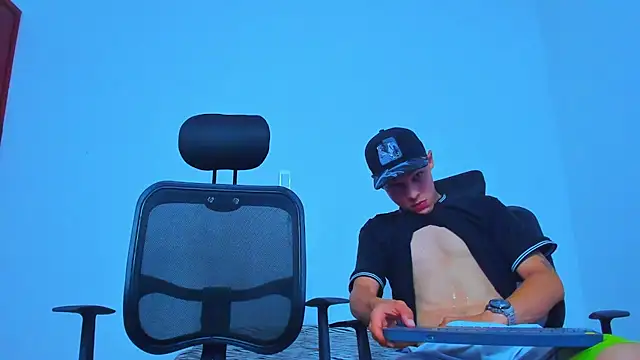 Thomas-Wil Show in webcam