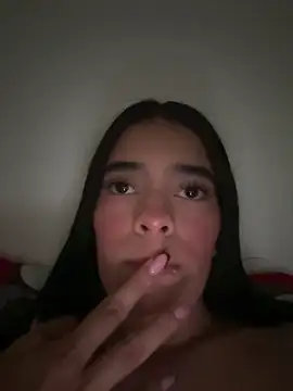 Isaa-queen Obrolan Langsung XXX