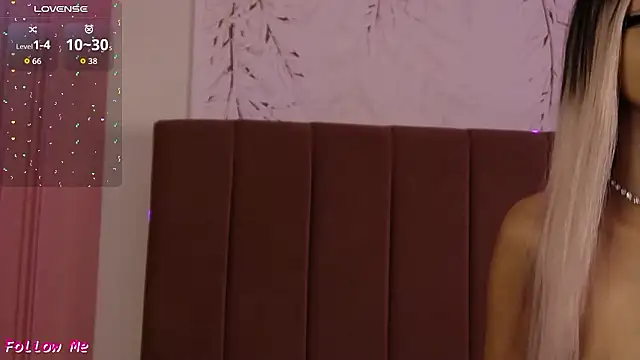 Chatroom XXX en direct de PinkySparks