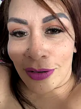 Natymendoza998 即時 XXX 聊天