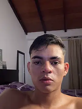 sexyboy-sebas' Webcam Show
