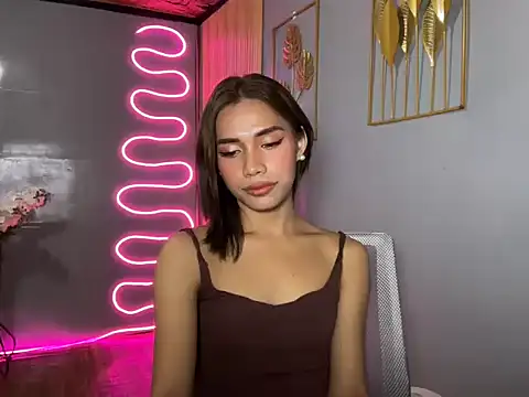 Lovelynikki03 webkamerás műsora