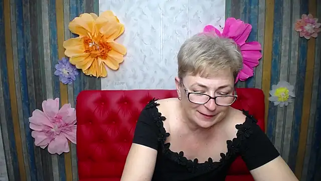 EmiliaGree's Live XXX Chat