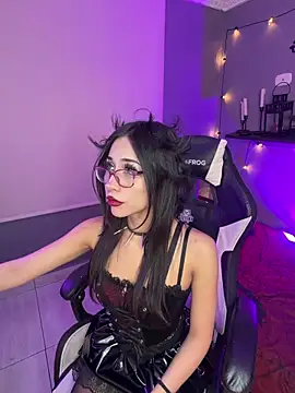 Вебкам-шоу vampy_dolll