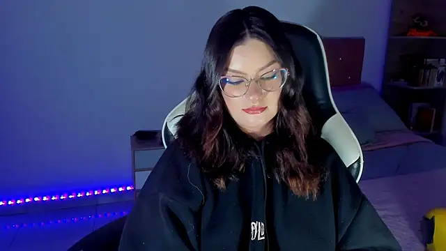 OphelianaRose33's Live XXX Chat