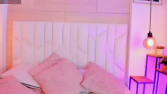 michele_jones' Live XXX Chat