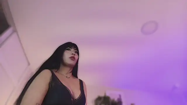 Jade-Naughty লাইভ XXX চ্যাট