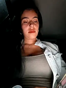 Luianna Live XXX-chat