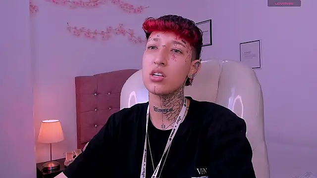 แชท XXX สดของ Luci_Rose