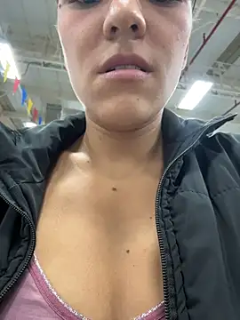 TaylorrHill's Live XXX Chat