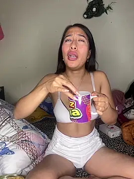 Chat +18 de Amelia_Rivas ao vivo