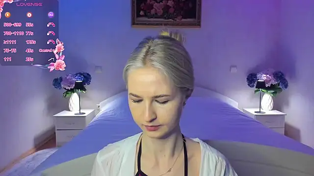 Julie_Blaze Obrolan Langsung XXX