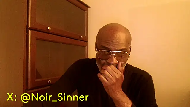 sinnernoir: онлайн-секс-чат