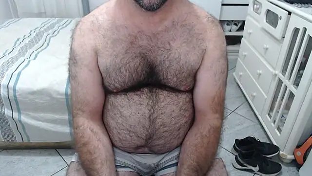 Pertunjukan Kamera Web MysterBearMG