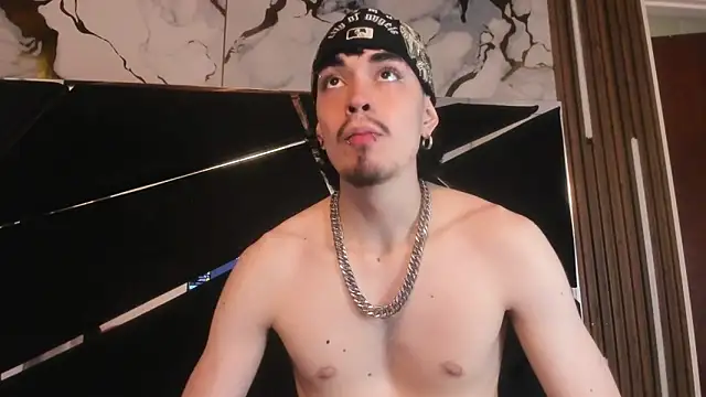 Couple_In_Heat 网络视讯表演