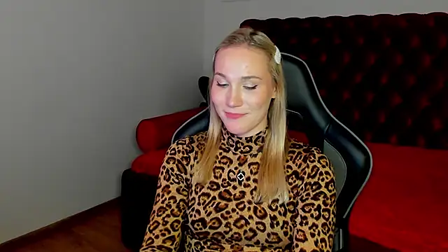 ElaraVoltage – Live XXX-chat