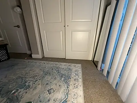 renesmaelily222's Webcam Show