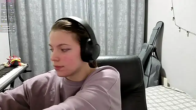 CutieAnny: διαδικτυακό σόου στην κάμερα