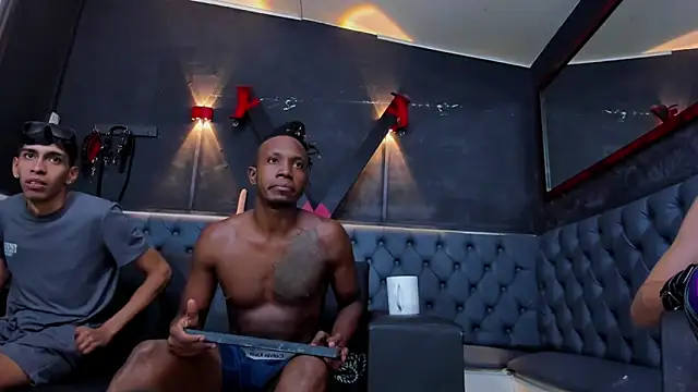 Axxel_26's Live XXX Chat