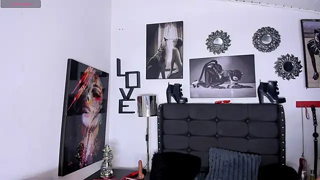 LunarisSmith Chat XXX in diretta