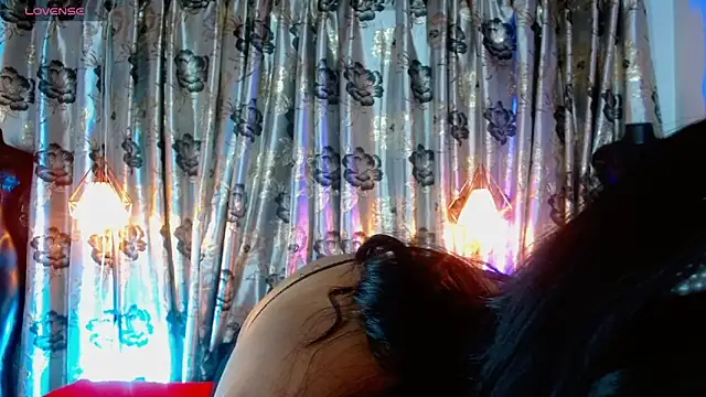 Hecate_dolln Webbikameraesitys