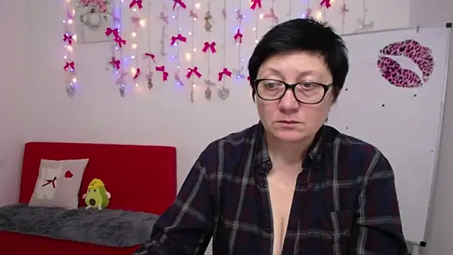 EmilyL0ve – Live XXX-chat