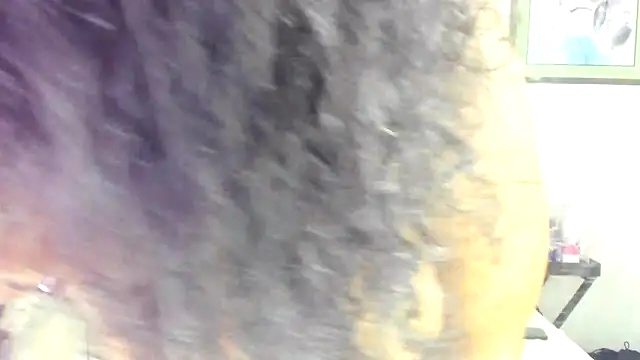 دردشة ConnieSmall24 الجنسية المباشرة