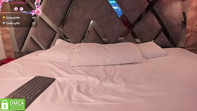 Brenda_Kiss_のライブXXXチャット