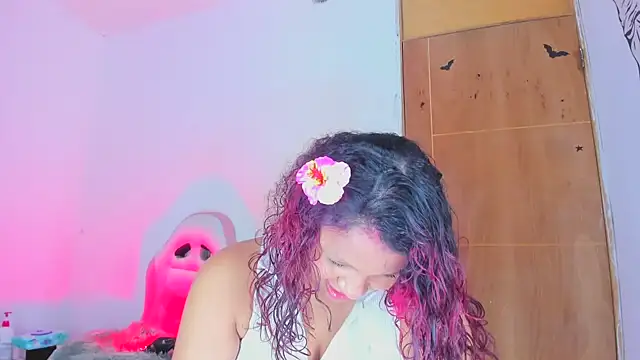 Emily_Coper18's Live XXX Chat