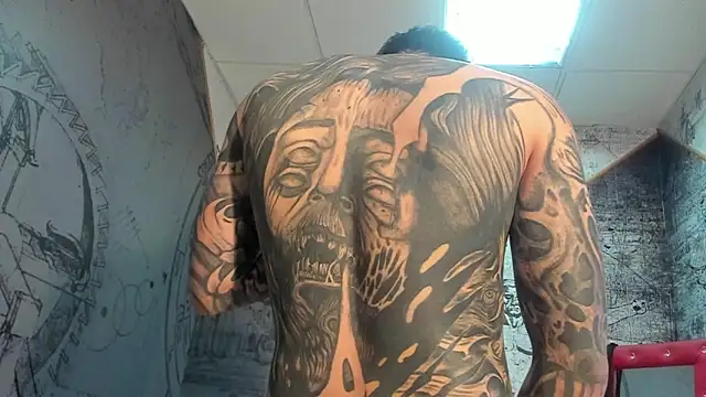 Chat +18 de Gury_tattoo ao vivo