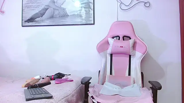 Amelie_Rousell live XXX chat