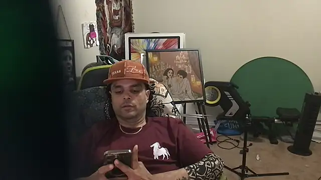 Chatroom XXX en direct de KungFuPanda001