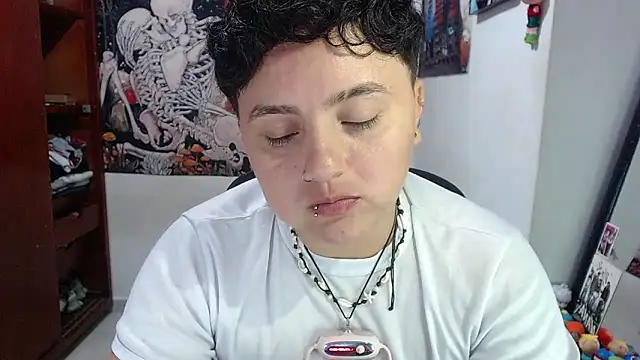 isabeautyx19 Adlı Modelin Canlı XXX Sohbeti