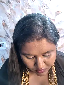 horny_dianaのウェブカメラショー