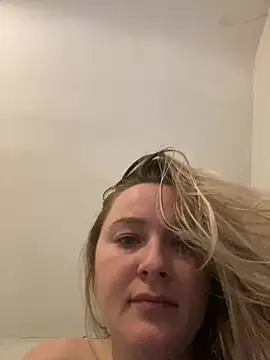 mamiiiiiiiiiiiiii's Webcam Show