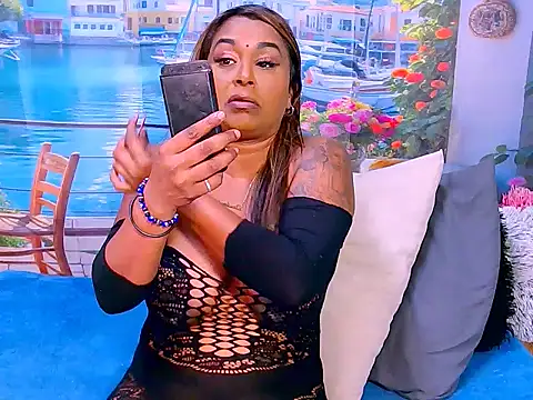 Show modela indiansparkle na web-kameri