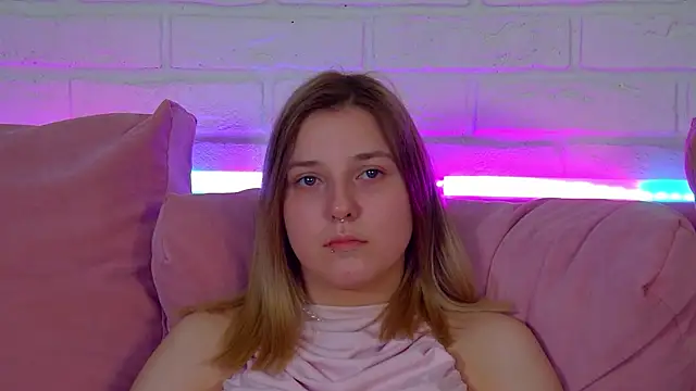 TinnaBurton Live XXX Chat