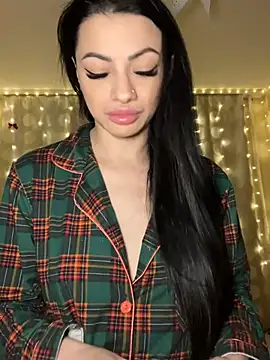 Chat XXX Live Layana_Ro