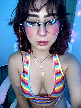 Chat XXX en directo de Sarah_Lark-