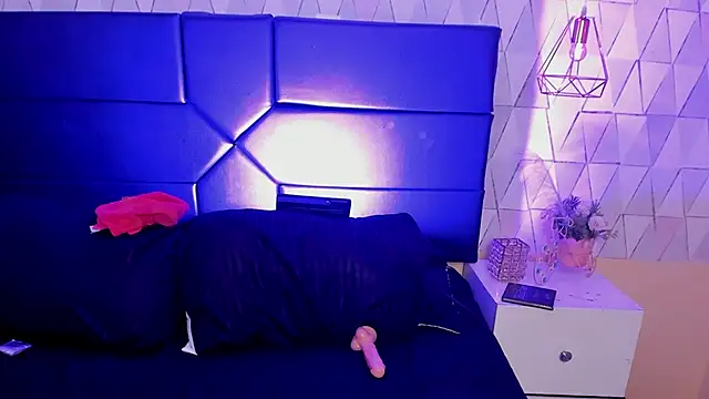 Chat +18 de CloheBell ao vivo