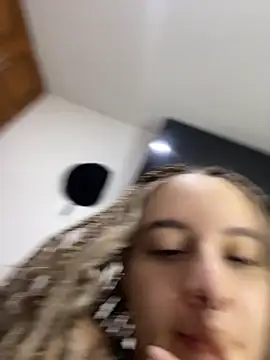 karla-thomsom10 Chat XXX live