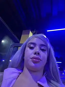 YouCandiSumisa webkamerás műsora